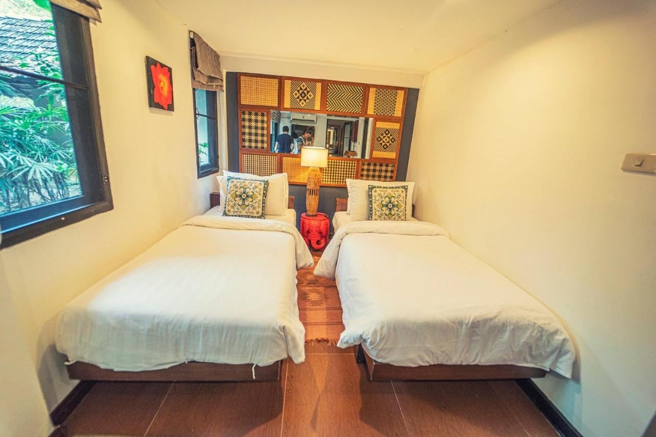 Villa,1260792043:JPEG